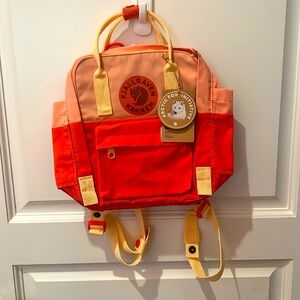 Fjallraven Kanken backpack in Poppy Fields and Cotton Sky Coral Blush Yellow